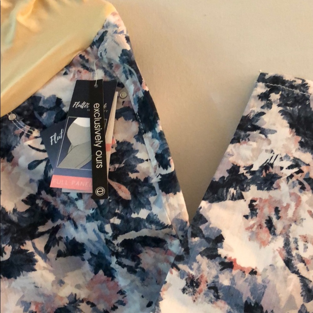 New Maternity fun print skinny jeans